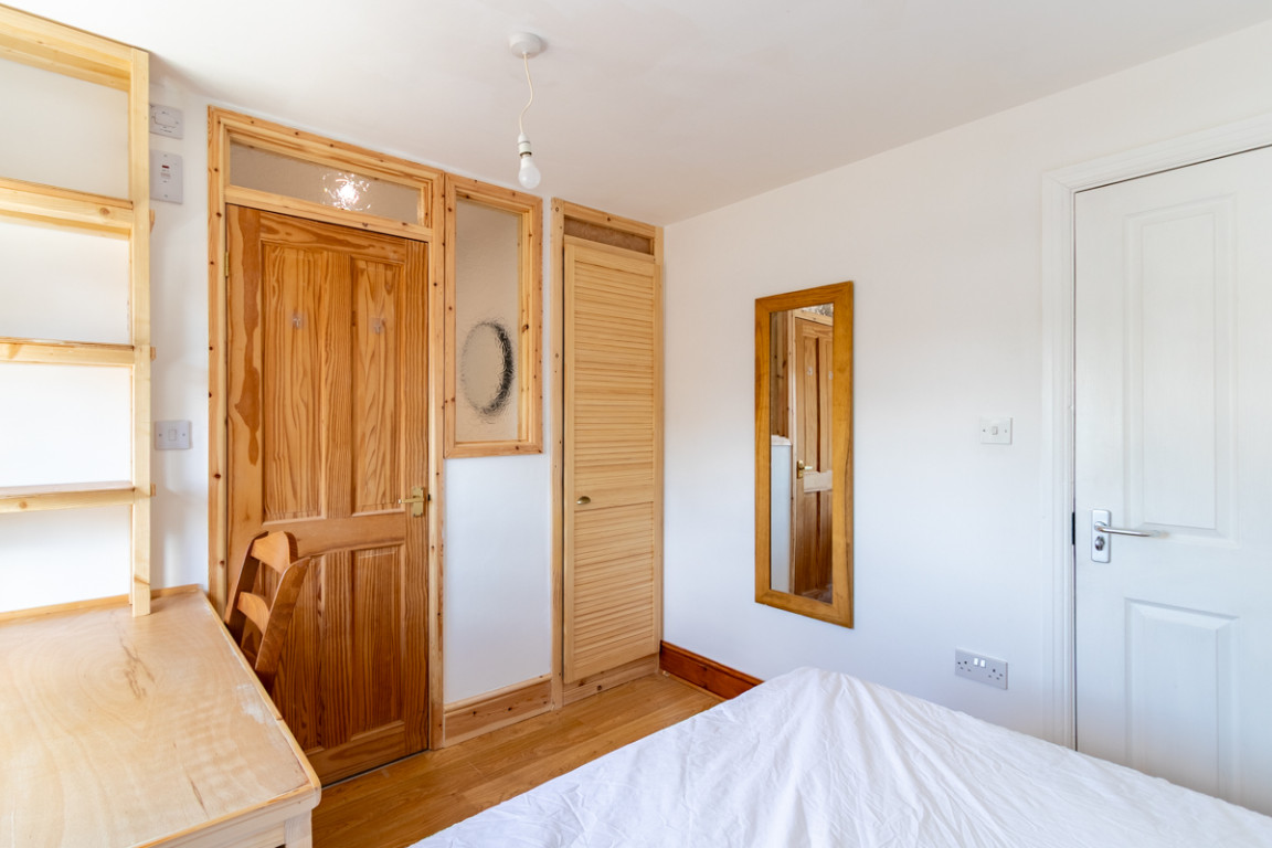 Clifford Road property image