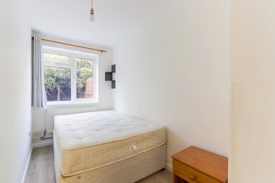 Garendon Road property image