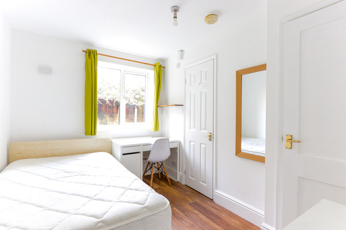 Garendon Road property image