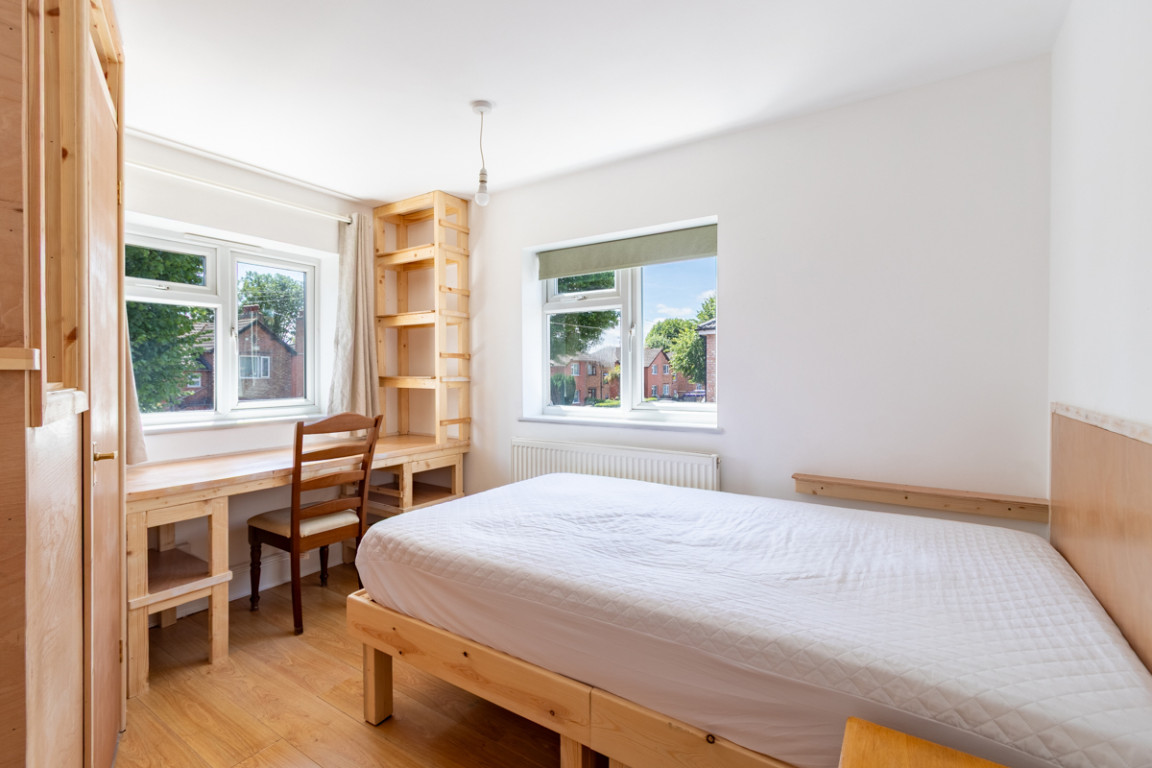 Clifford Road property image