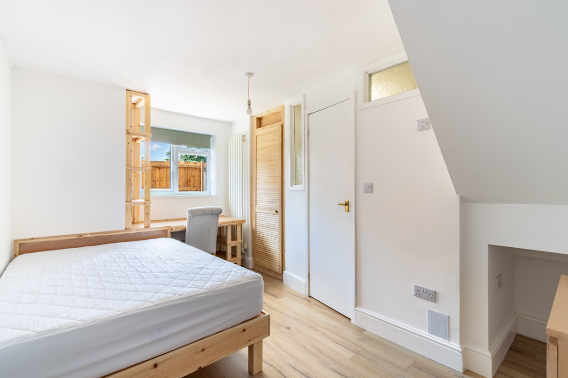 Clifford Road property image