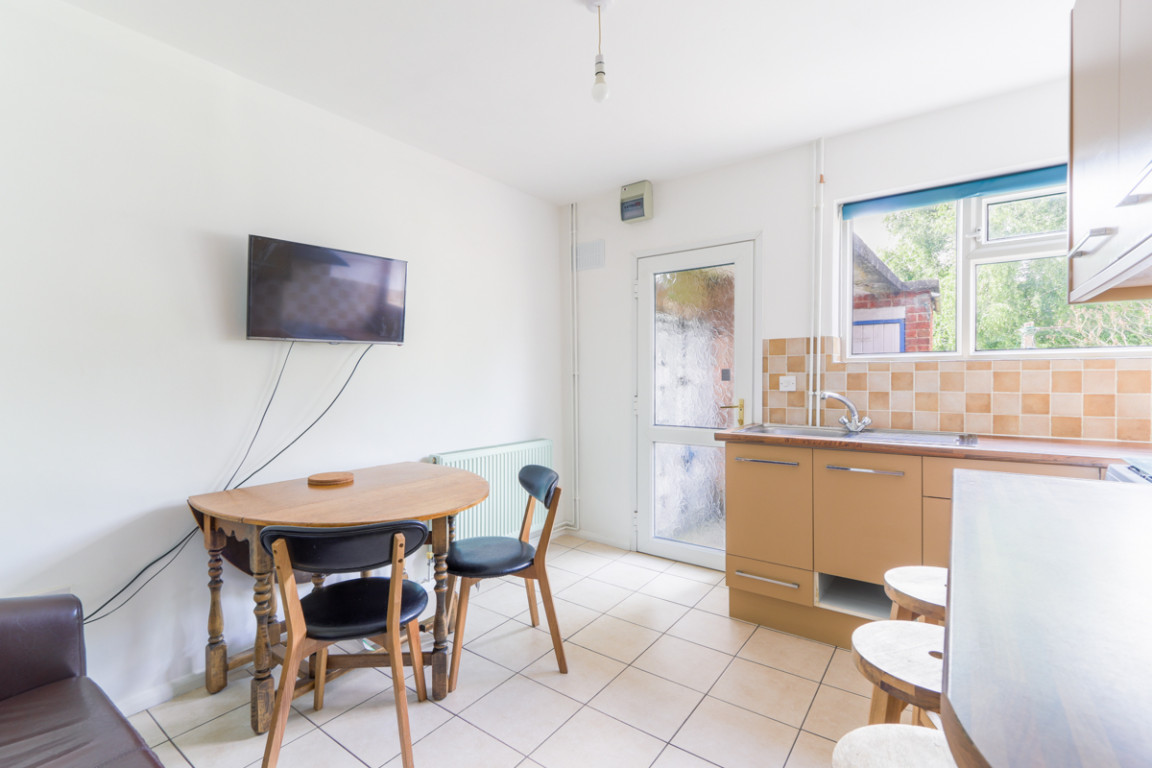 Garendon Road property image