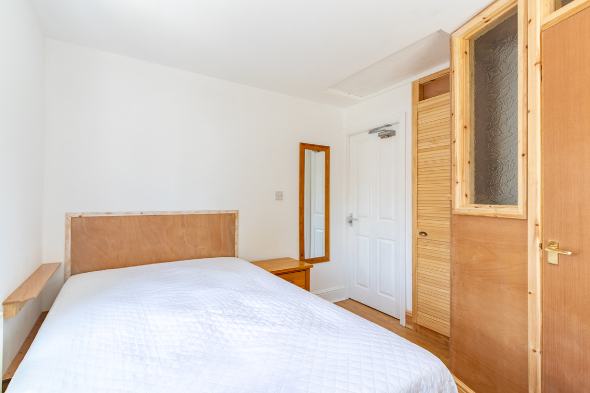 Clifford Road property image