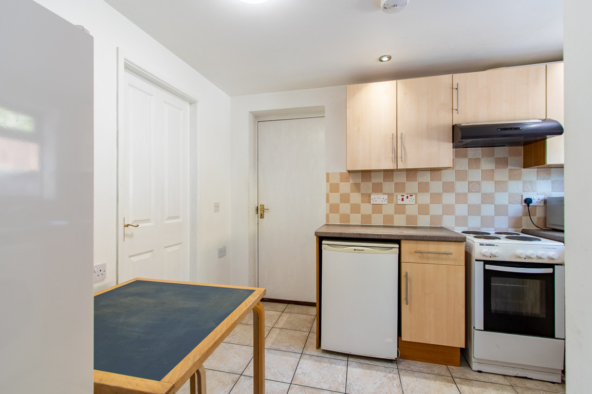 Garendon Road property image