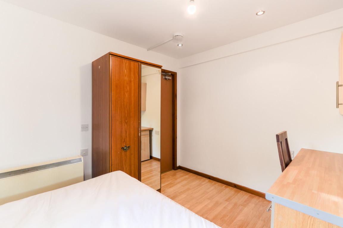 Garendon Road property image