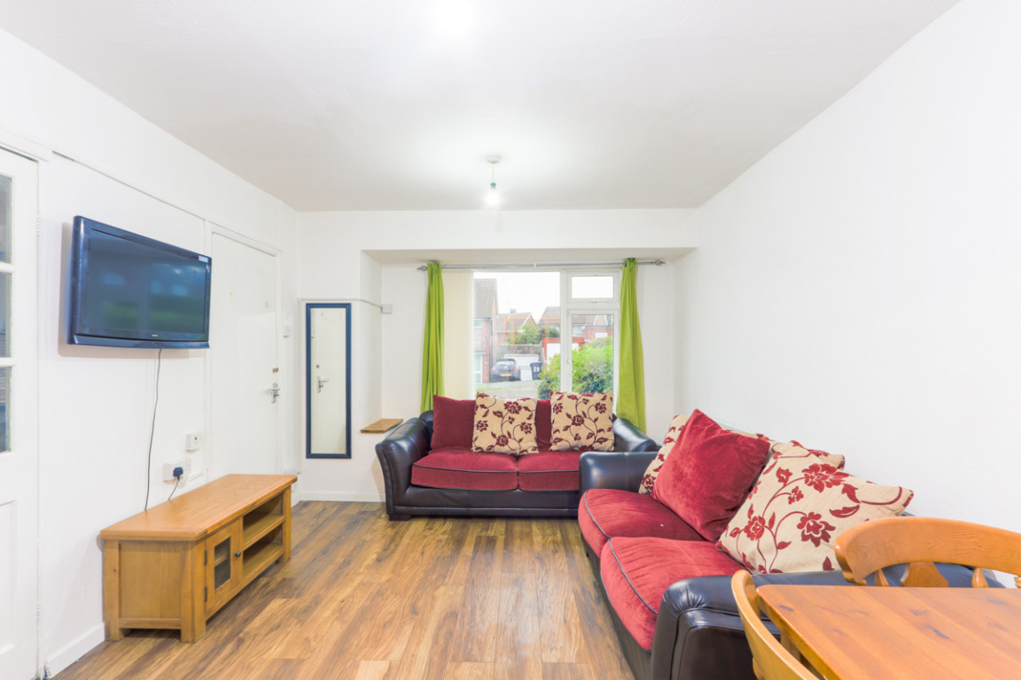 Derwent Drive property image
