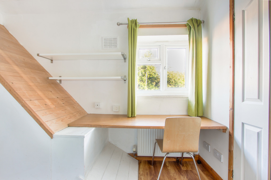 Garendon Road property image