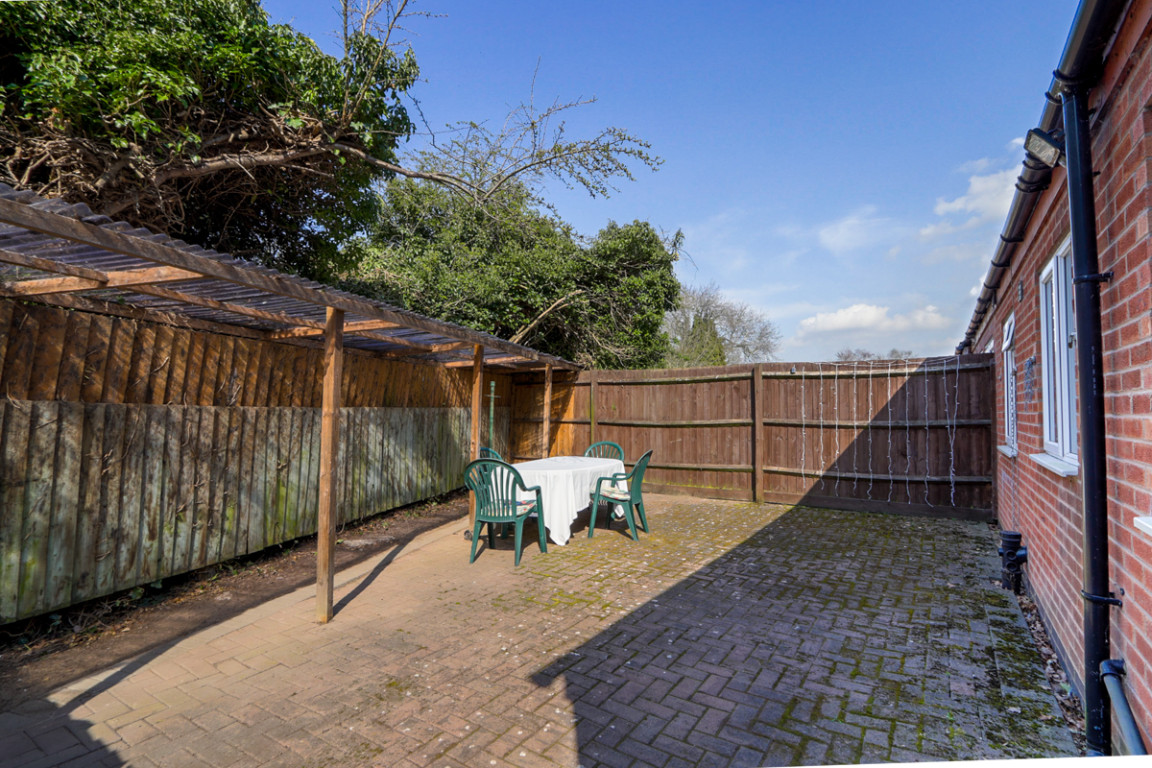 Garendon Road property image