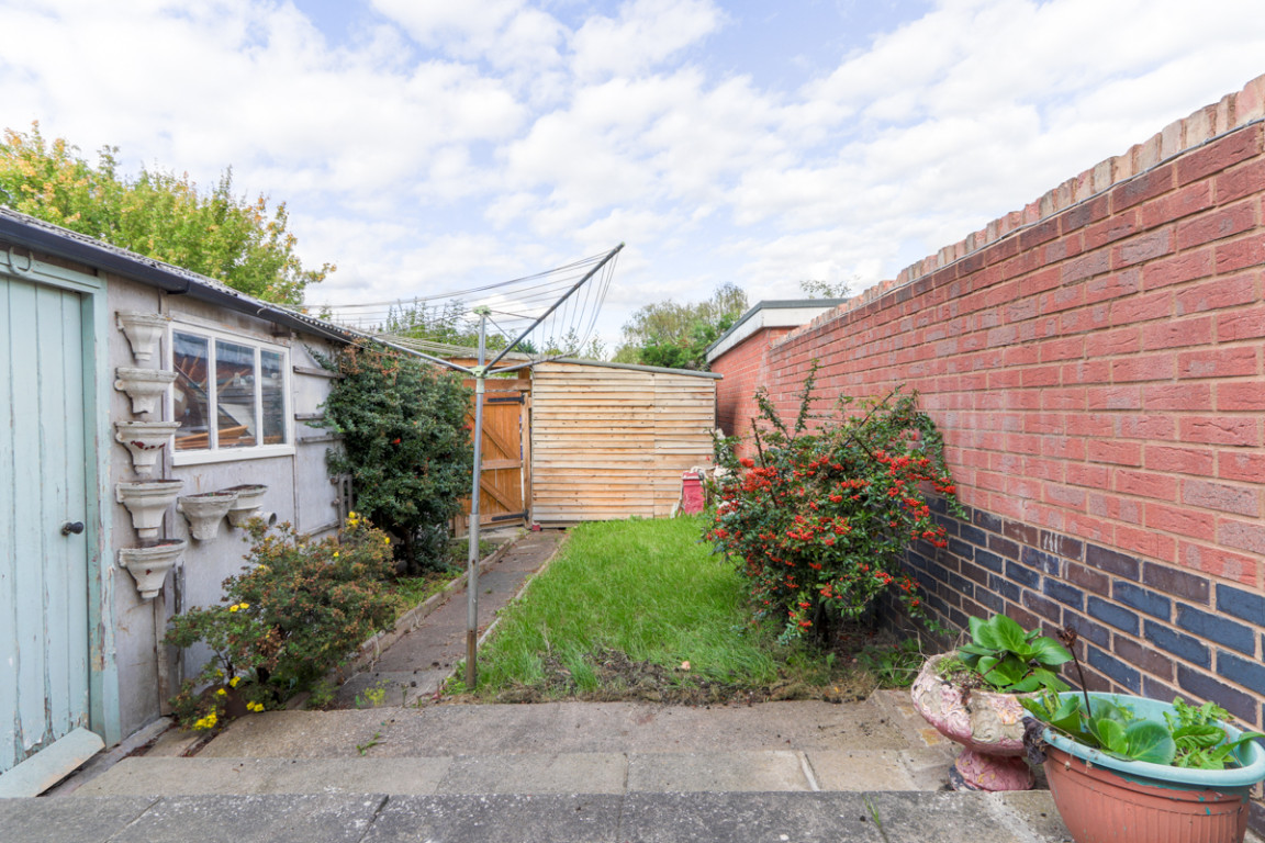 Garendon Road property image