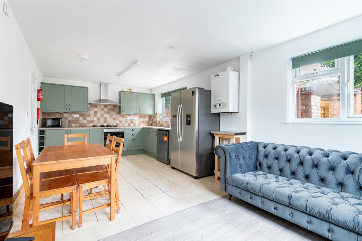 Clifford Road property image