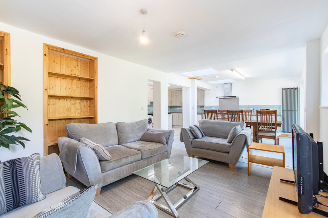 Coniston Crescent property image