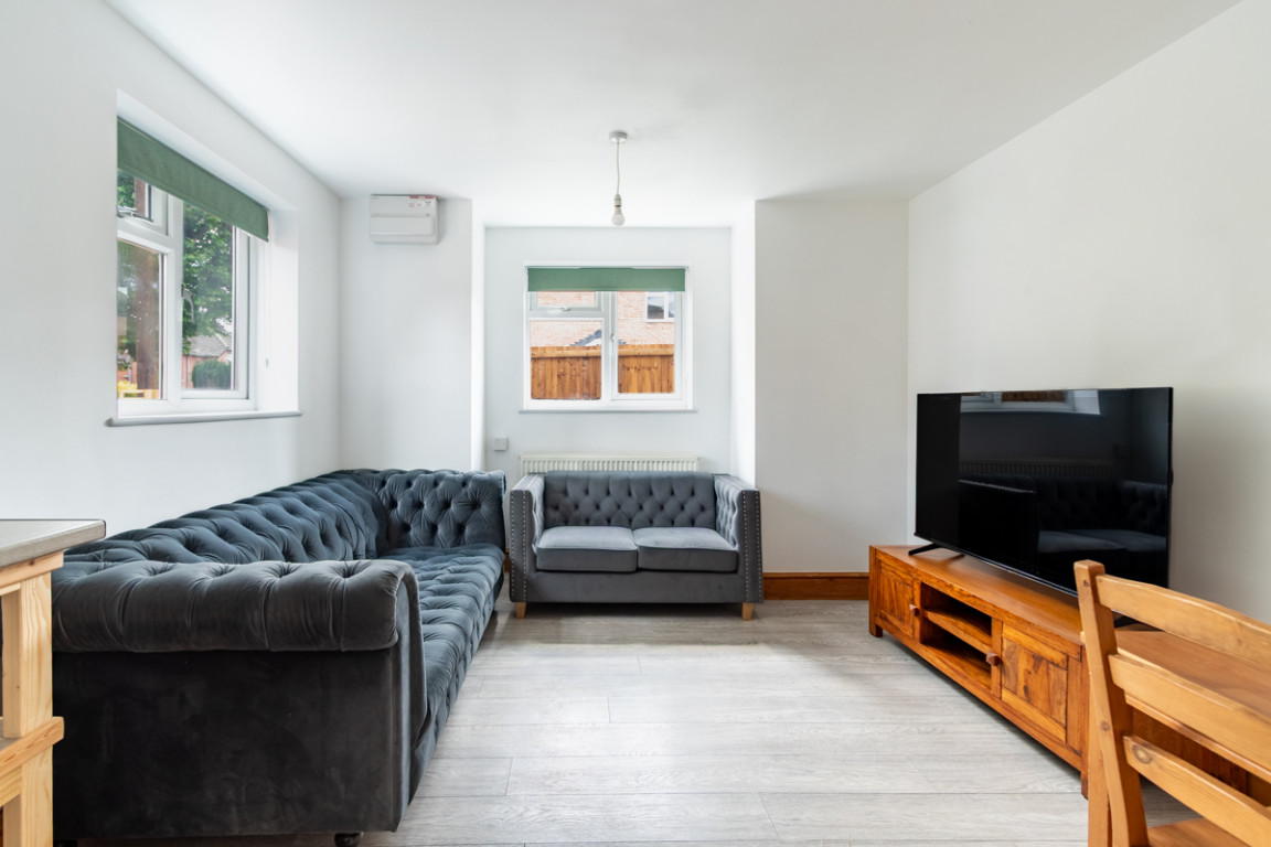 Clifford Road property image