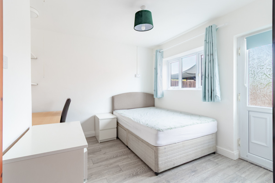Blackbrook Road property image