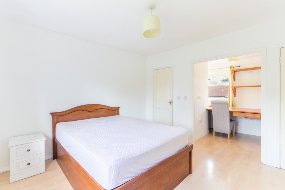 Garendon Road property image