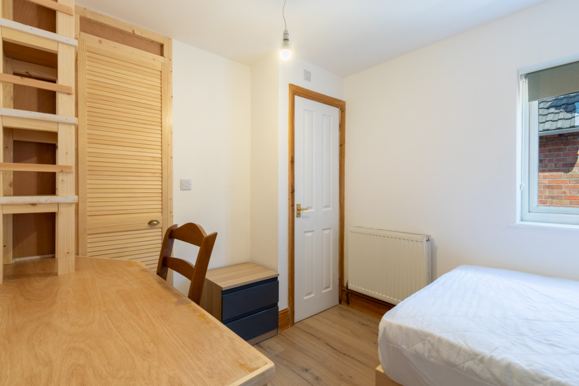Clifford Road property image