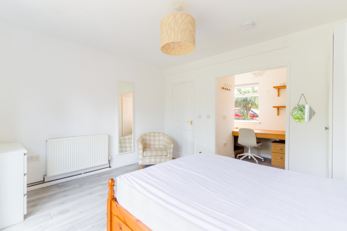 Garendon Road property image