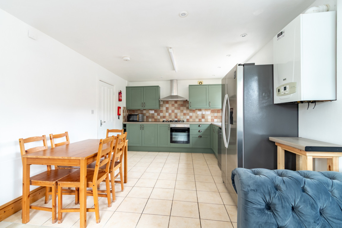 Clifford Road property image