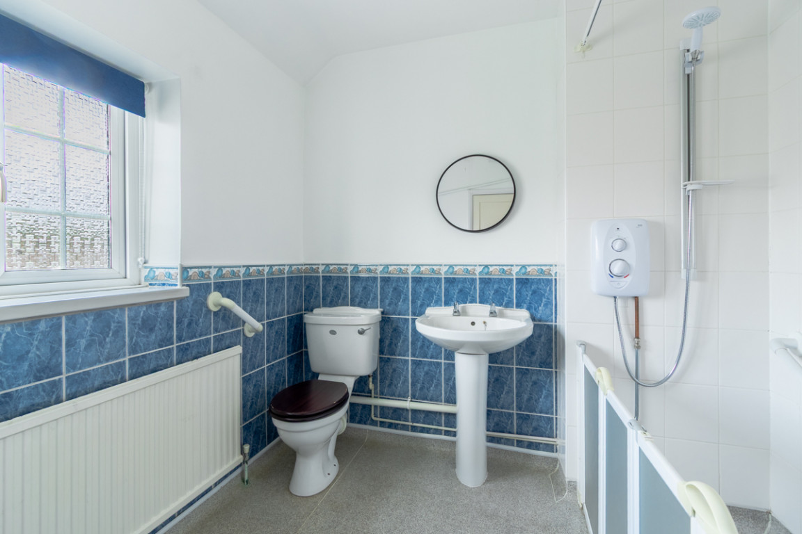 Garendon Road property image