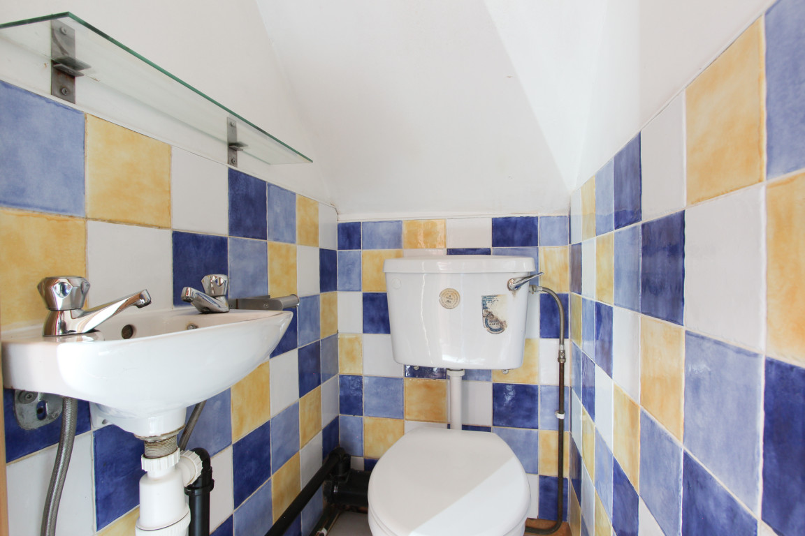 Garendon Road property image