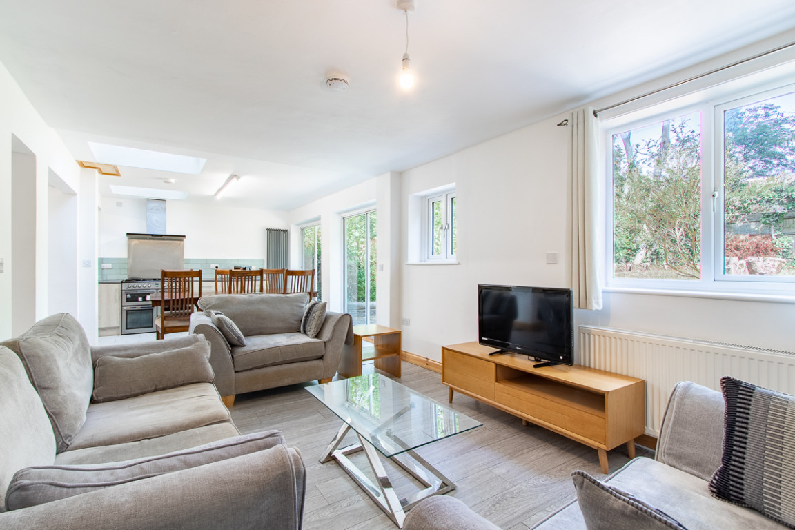 Coniston Crescent property image