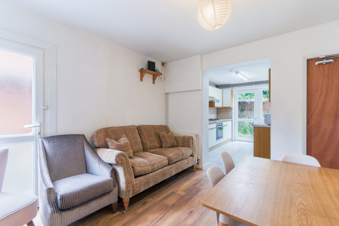 Garendon Road property image