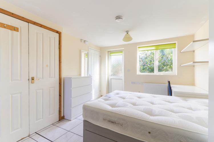 Gracedieu Road student property